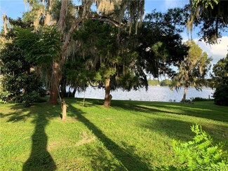 7477 S Baker Ave, Floral City, FL 34436