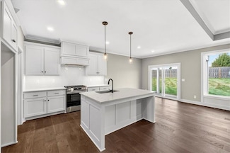 25064 W 94th Terrace, Lenexa, KS 66227