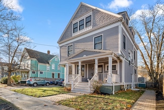18 Wyman St Unit 2, Arlington, MA 02474