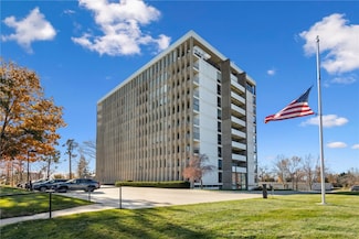 2222 1st Ave NE Unit 307, Cedar Rapids, IA 52402