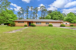 188 Shirley Ln, Jesup, GA 31546