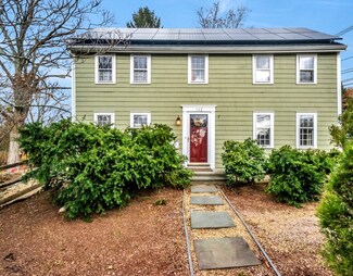 162 Maple St, Lexington, MA 02420