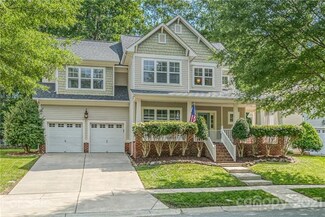 2715 Winding River Dr, Charlotte, NC 28214
