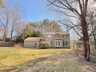 71 Ledgewood Rd, Claremont, NH 03743