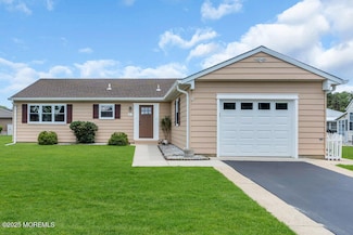 3 Andover Ct, Toms River, NJ 08757