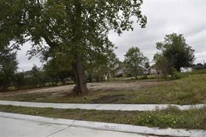 4700 Marque Dr, New Orleans, LA 70127