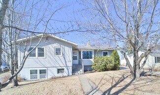 1014 S 7th St, Brainerd, MN 56401