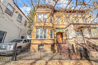 7935 77th Ave, Glendale, NY 11385