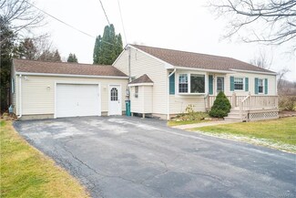 1719 W Creek Rd, Burt, NY 14028