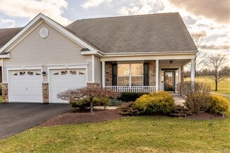 2108 Alexander Dr Unit 195, Macungie, PA 18062