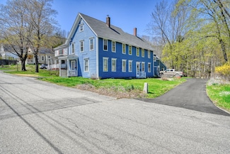 7 Page St, Hallowell, ME 04347
