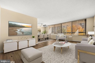 3701 S George Mason Dr Unit 304N, Falls Church, VA 22041