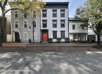 125 Warren St, Hudson, NY 12534