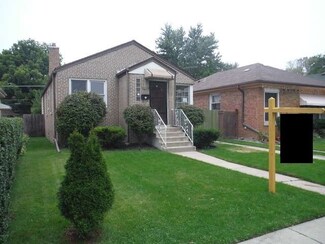 1919 Dobson St, Evanston, IL 60202