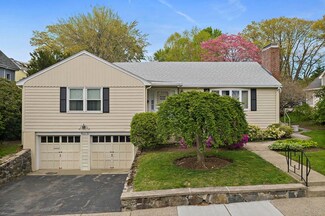 26 Whitlowe Rd, West Newton, MA 02465
