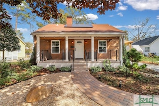 228 E 60th St, Savannah, GA 31405
