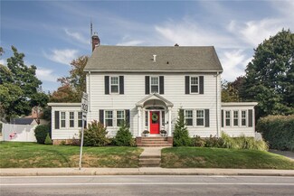 50 Bullocks Point Ave, Riverside, RI 02915