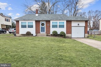 205 Ivy Rd, Beverly, NJ 08010