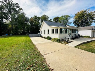 2041 Shadyside Ave, Ashtabula, OH 44004