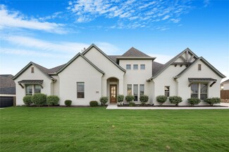 1033 Aledo Ridge Ct, White Settlement, TX 76108