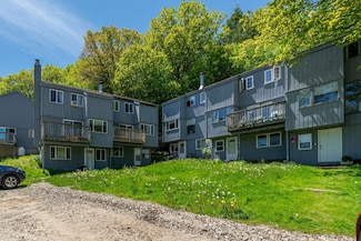 31 Eastside Ln Unit 8, Francestown, NH 03043