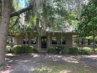 1140 Breezeway NE, Townsend, GA 31331