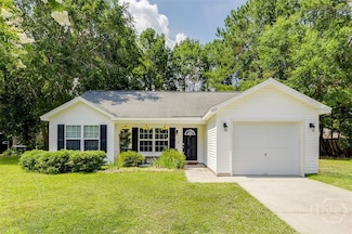 105 Knotty Pine Cir, Springfield, GA 31329