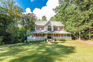 3117 36th Ave NE, Hickory, NC 28601