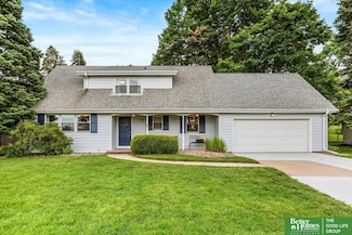 12079 Westover Rd, Omaha, NE 68154