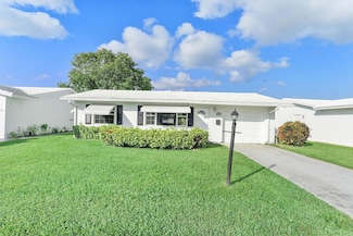 1904 SW Golf Ln, Boynton Beach, FL 33426