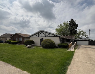 2628 44th St, Highland, IN 46322
