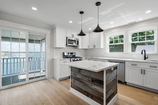 101 Leach St Unit 3, Salem, MA 01970