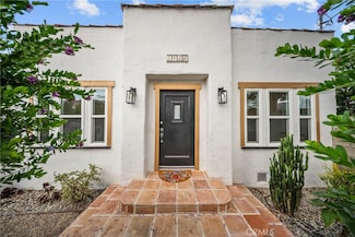 1622 Alvira St, Los Angeles, CA 90035