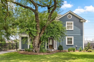 208 W 34th St, Houston, TX 77018