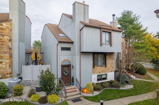 270 Silver Ln, Old Bridge, NJ 08857