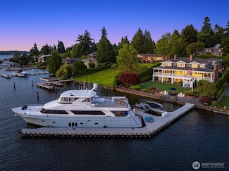 9011 NE 38th Place, Yarrow Point, WA 98004
