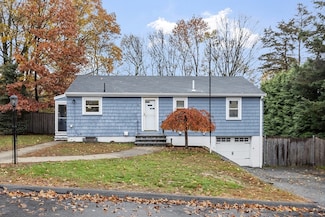 26 Curve St, Wakefield, MA 01880