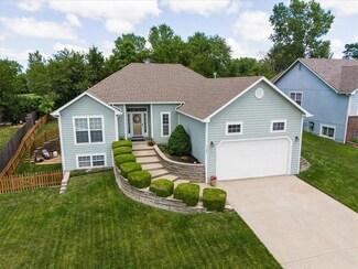 1122 W 13th Terrace, Eudora, KS 66025