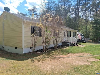 2876 Doctors Rd, Louisa, VA 23093