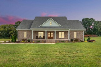 63 Hurst Dr, Leoma, TN 38468