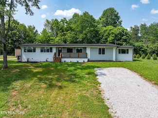 312 Pine St, Englewood, TN 37329