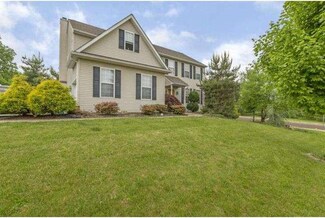 11 Shane Dr, Pottstown, PA 19464