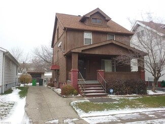 3890 E 43rd St, Newburgh Heights, OH 44105