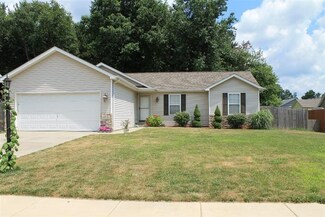 1213 Stanley St, Chesterton, IN 46304