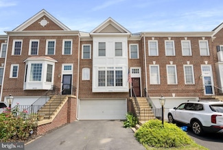 18538 Pineview Square, Leesburg, VA 20176