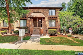 8 Sewall Ave Unit A006, Clifton, NJ 07011
