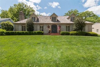 6438 Willow Ln, Mission Hills, KS 66208