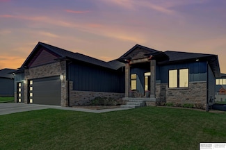 1135 S 89th St, Lincoln, NE 68520