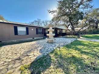 171 Shadow Mountain Dr, Spring Branch, TX 78070