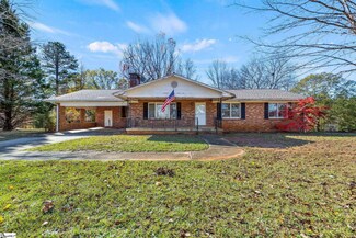 251 Mountain Estates Rd, Pickens, SC 29671